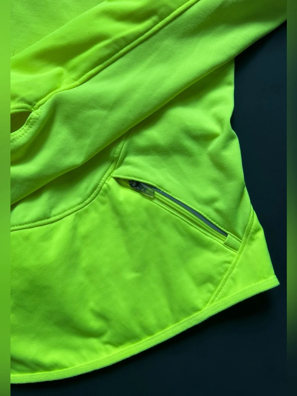 Women’s Nike Dri-FIT Element Fluorescent Yellow Running Jacket — Sz M